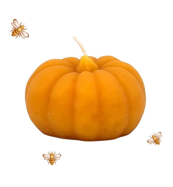 Маленькая тыквенная свеча из натурального пчелиного воска